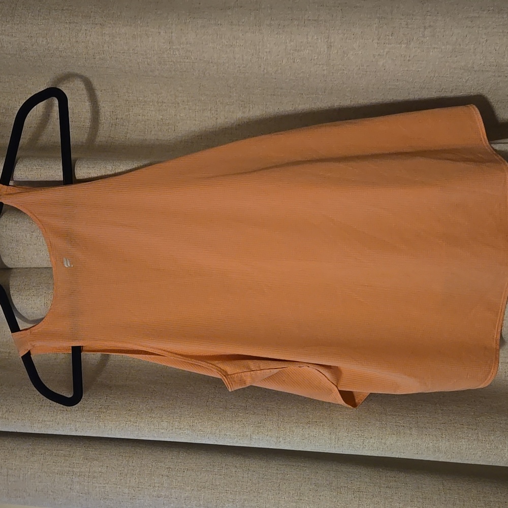 Fabletics Peach Women's Tank Top - Picture 2 of 3